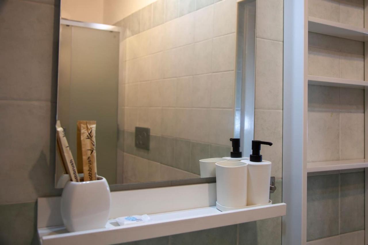 Casa Q163A Tuscolana Next To Metro Apartment โรม ภายนอก รูปภาพ