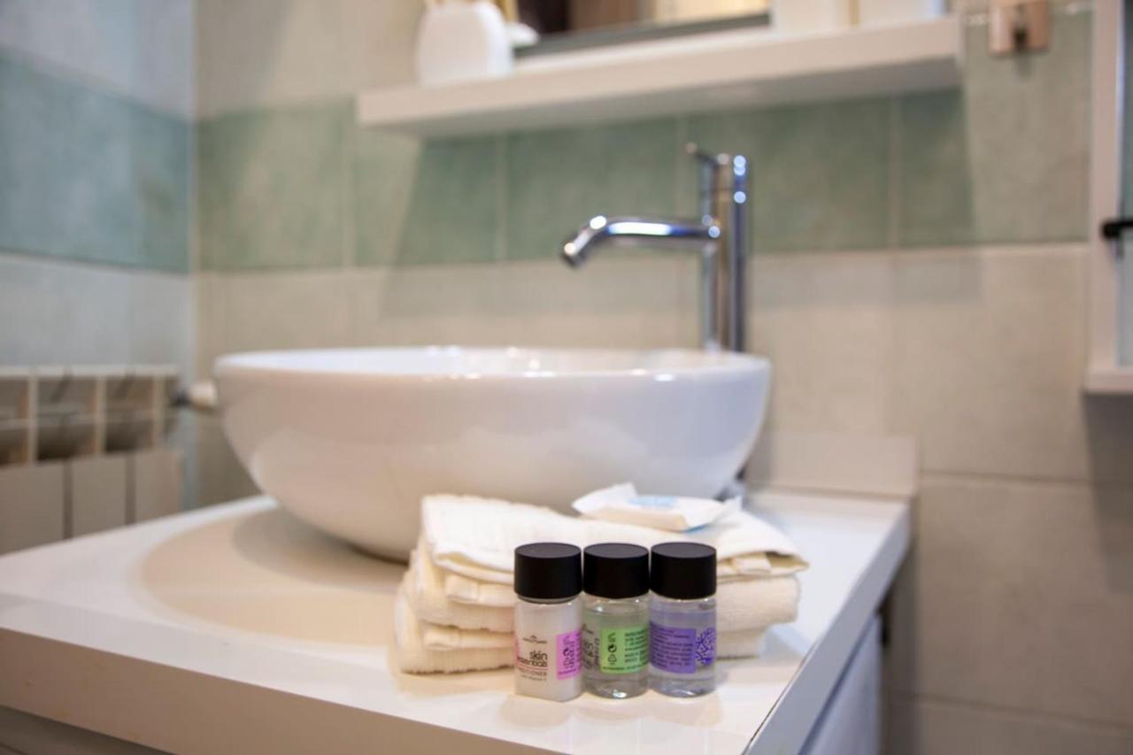 Casa Q163A Tuscolana Next To Metro Apartment โรม ภายนอก รูปภาพ